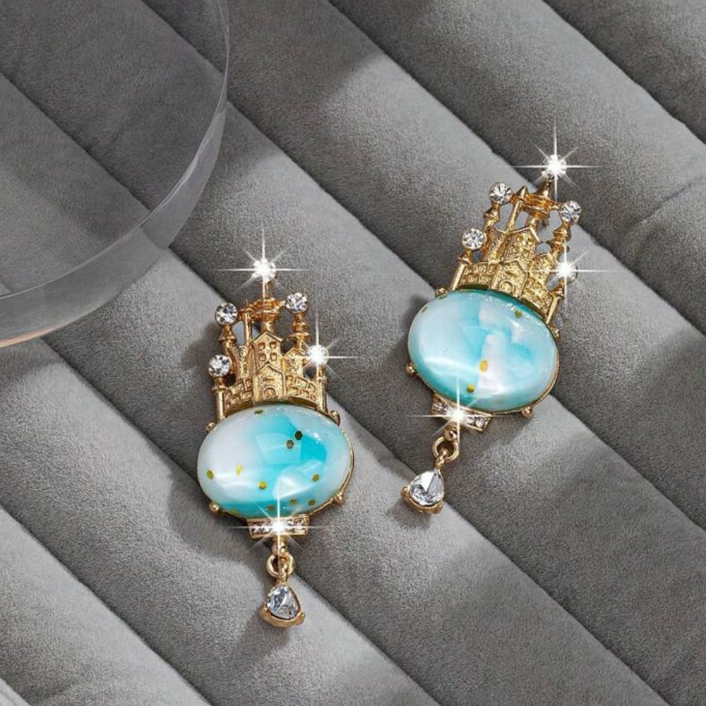 “Auroras Castle” Sleeping Beauty Disney Princess Magic Blue Globe Glitter Dangle - Picture 5 of 16